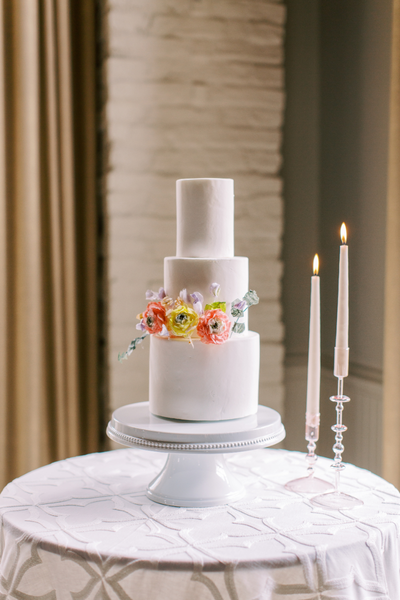 Virginia wedding cake - three tiers with simple yet classic florals
