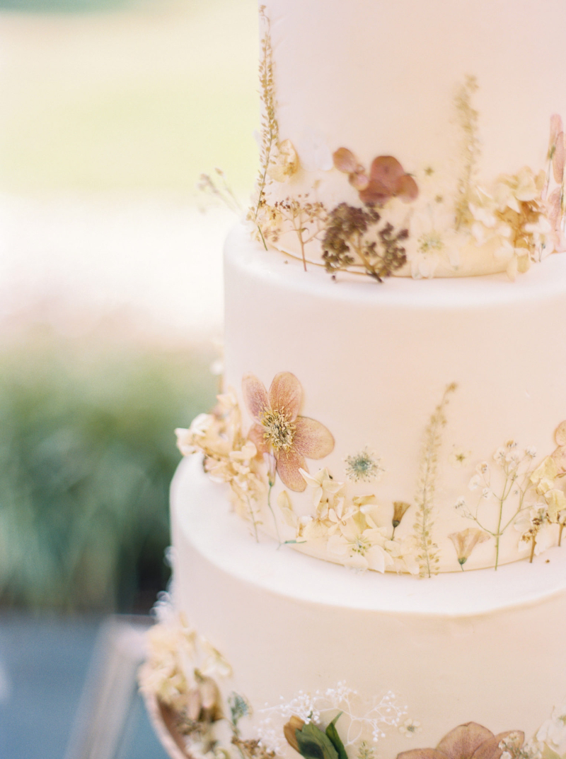pressed flower cake at fall wedding